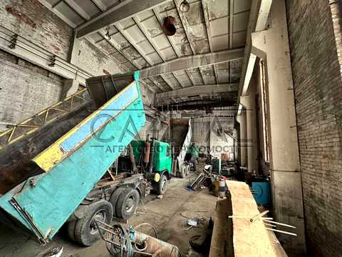 комерційна за адресою Богдана Хмельницького вул., 1