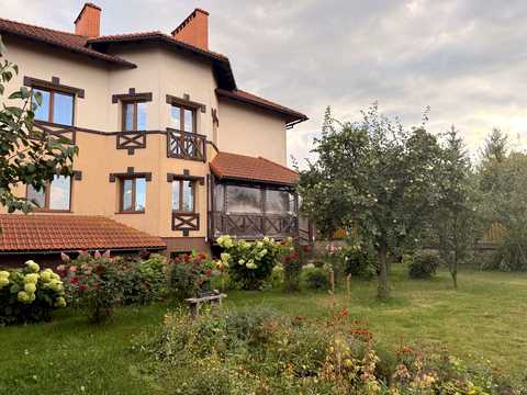 будинок за адресою с. Байківці, Богдана Хмельницького вул, 15