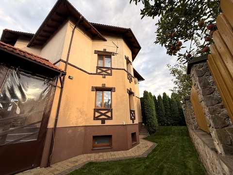 будинок за адресою с. Байківці, Богдана Хмельницького вул, 15
