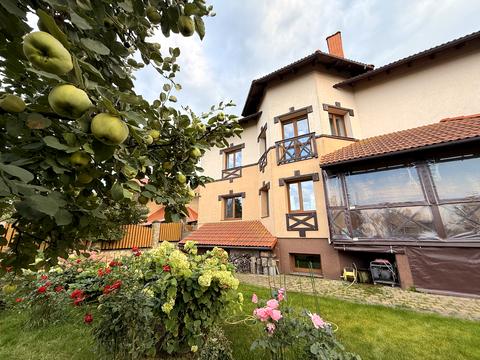будинок за адресою с. Байківці, Богдана Хмельницького вул, 15