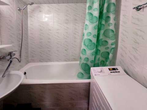квартира за адресою Морозна вул., 37