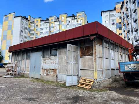 комерційна за адресою Івано-Франківськ, Олександра Довженка вул., 25
