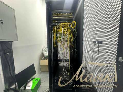 коммерческая по адресу Антоновича ул. (Горького), 74