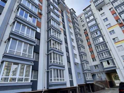 квартира за адресою Гайдамацька вул. (Марфи Струтинської), 13-Б