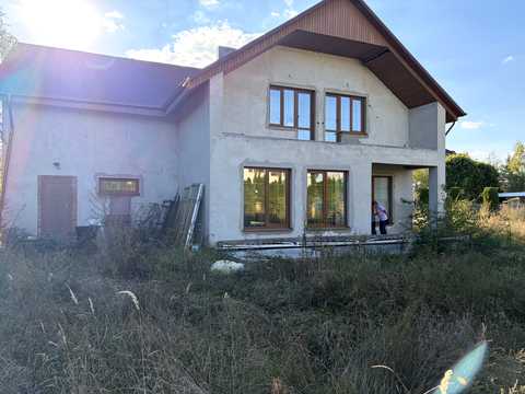 1876663898927327