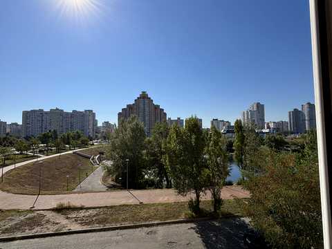 квартира за адресою Драгоманова вул., 31-Б