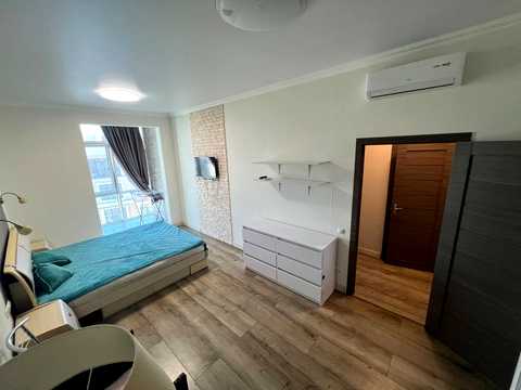 квартира за адресою Італійський бульв., 1-А