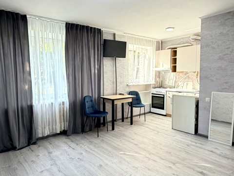 квартира за адресою Миру вул., 4