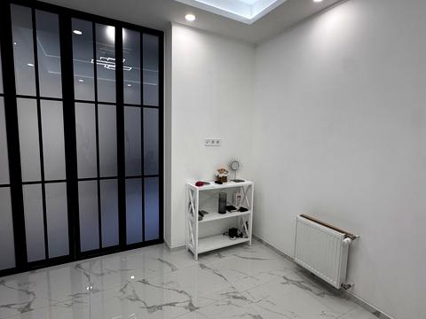 комерційна за адресою Марсельська вул., 33/1