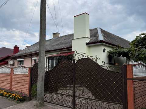 будинок за адресою Луцьк, Івана Кожедуба вул., 16