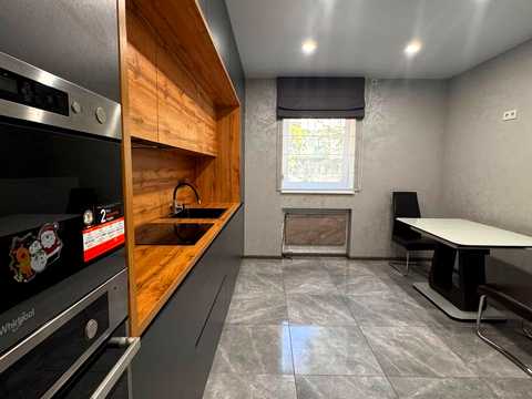квартира за адресою Театральна вул., 5-А