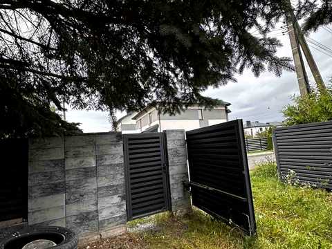 будинок за адресою с. Зимна Вода, Василя Стуса вул., 2