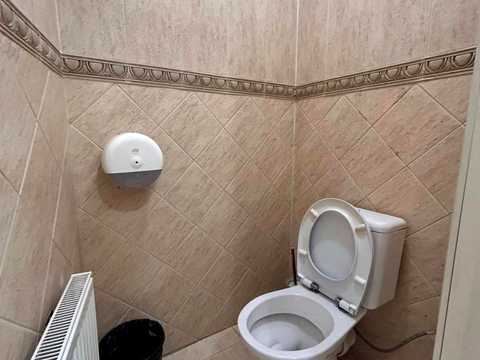 комерційна за адресою Михайлівська вул., 7