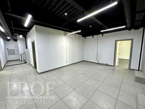 комерційна за адресою Вадима Гетьмана вул. (Індустріальна), 1-А