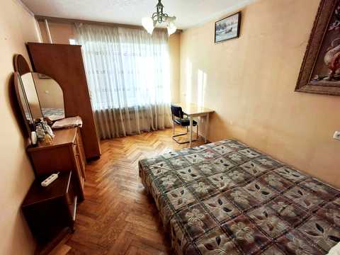 квартира за адресою Загорівська вул. (Багговутівська), 8/10