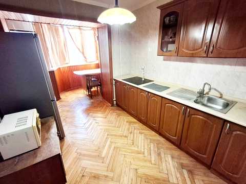 квартира за адресою Загорівська вул. (Багговутівська), 8/10