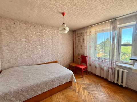 квартира за адресою Романа Шухевича просп. (Генерала Ватутіна), 26