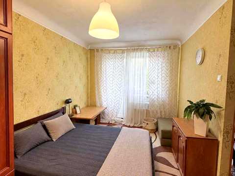 квартира за адресою Грушевського вул., 4
