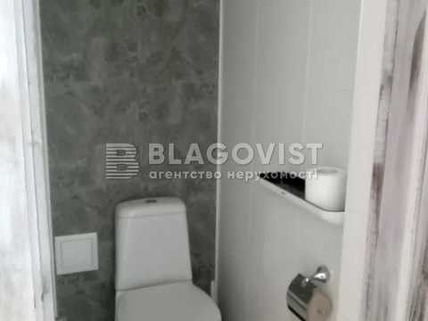 комерційна за адресою Велика Васильківська вул. (Червоноармійська), 32-А