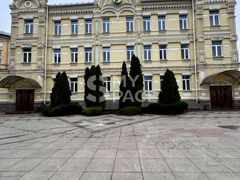 комерційна за адресою Костянтинівська вул., 32-Б