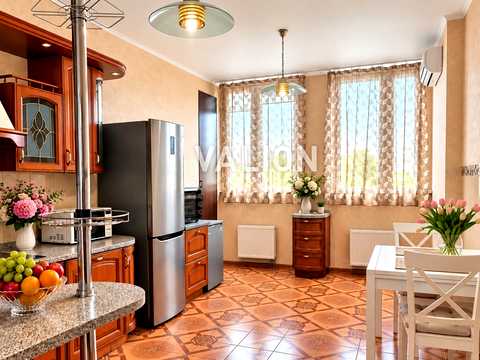 квартира за адресою Павла Тичини просп., 18-Б