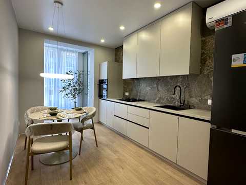 квартира за адресою Співдружності вул., 5