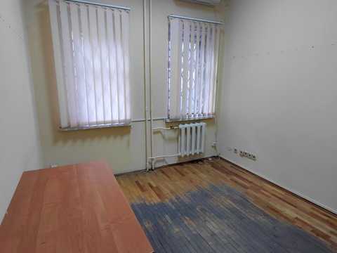 комерційна за адресою Олександра Довженка вул., 18