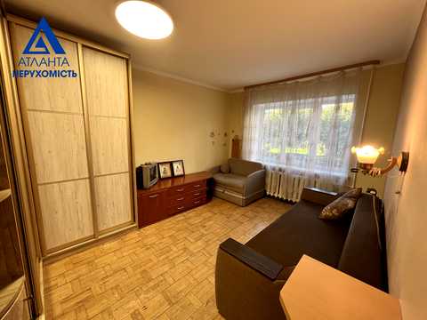 квартира за адресою Гулака-Артемовського вул., 16
