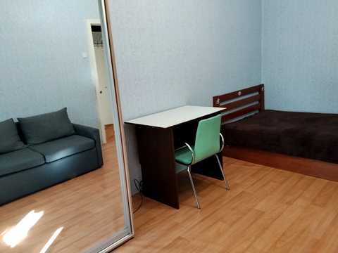квартира за адресою Космонавтів вул., 27/3