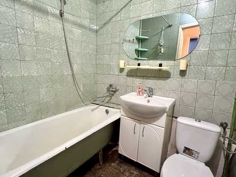 квартира за адресою Гулака-Артемовського вул., 16