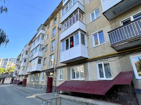 квартира за адресою Гулака-Артемовського вул., 16