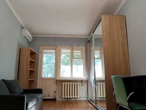 квартира за адресою Космонавтів вул., 27/3