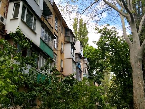 квартира за адресою Космонавтів вул., 27/3