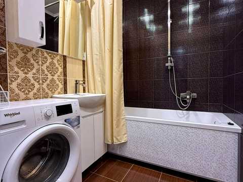 квартира по адресу Черкасская ул., 4