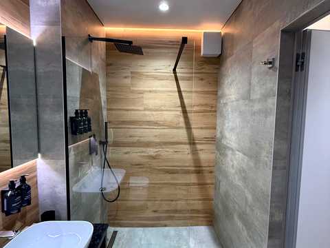квартира за адресою урочище Вишні вул., 696