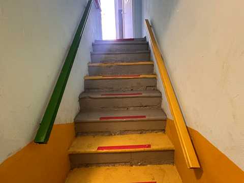 комерційна за адресою Володимира Гнатюка вул., 1-А