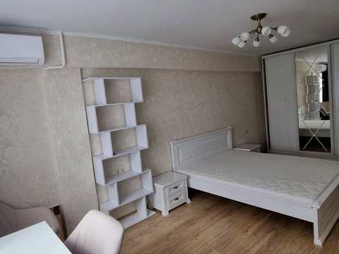квартира за адресою Велика Васильківська вул. (Червоноармійська), 124-А