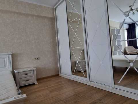квартира за адресою Велика Васильківська вул. (Червоноармійська), 124-А