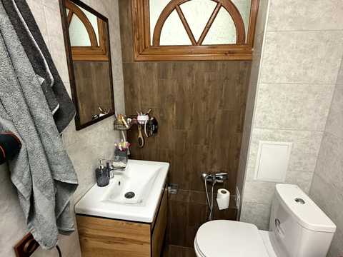 квартира за адресою Наукова вул., 57