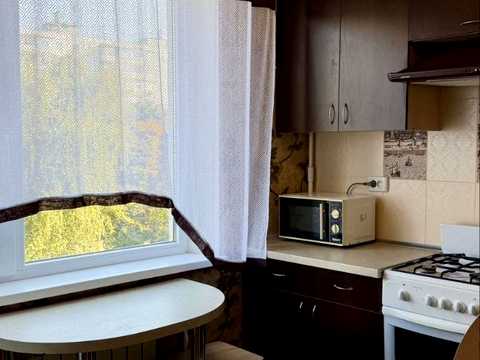 квартира по адресу Гвардейцев-Широнинцев ул., 73