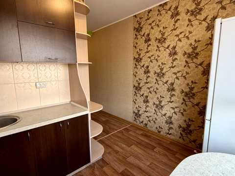 квартира по адресу Гвардейцев-Широнинцев ул., 73