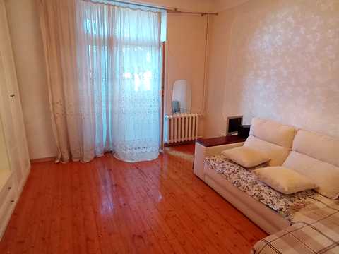 квартира за адресою Івана Каркача бульв., 4