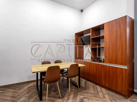 комерційна за адресою Саксаганського вул., 84-86