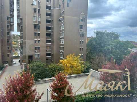 комерційна за адресою Антоновича вул. (Горького), 74
