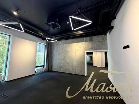 комерційна за адресою Антоновича вул. (Горького), 74
