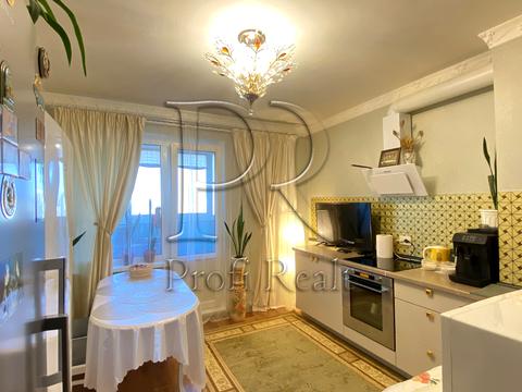 квартира за адресою Сергія Данченка вул., 1