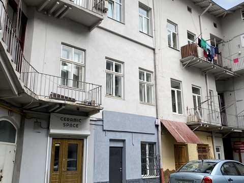 комерційна за адресою Львів, Володимира Винниченка вул. (), 4