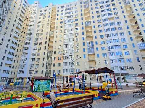 квартира за адресою Академіка Корольова вул., 5/4