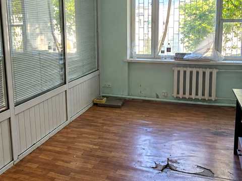 комерційна за адресою Металургів вул., 15 А
