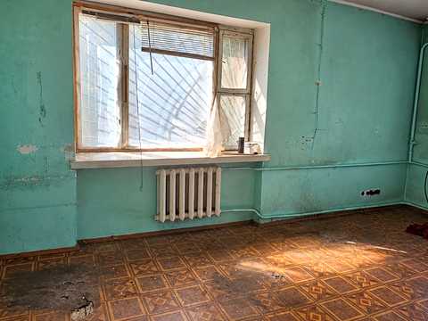 комерційна за адресою Металургів вул., 15 А